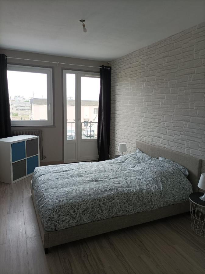 Joli Appartement Type 5 En Centre Ville Châteauroux Exterior foto